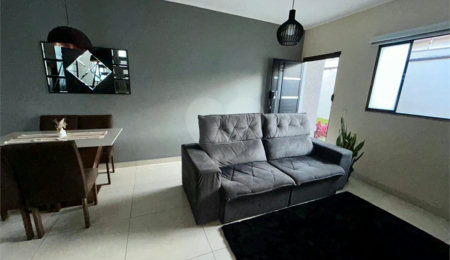 Sobrado à venda com 2 suítes,  em Jardim Santa Helena, Poá, SP