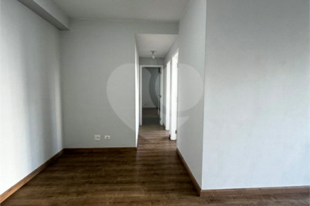 Apartamento para alugar com 3 quartos, sendo 1 suíte, em Parque Reboucas, São Paulo, SP