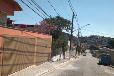 Casa à venda com 3 quartos, sendo 1 suíte, em Jardim Pirajussara, São Paulo, SP