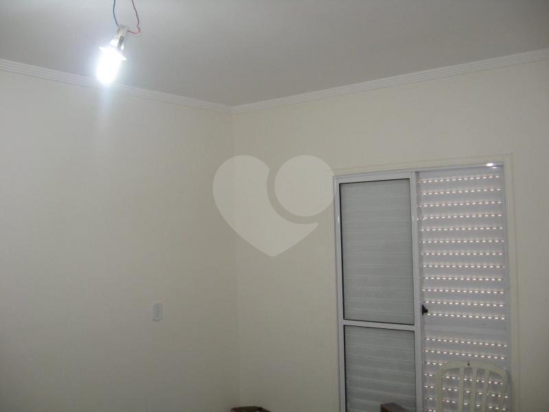 Casa à venda com 3 quartos, sendo 1 suíte, no condomínio Algarve Residencial, São Paulo - SP