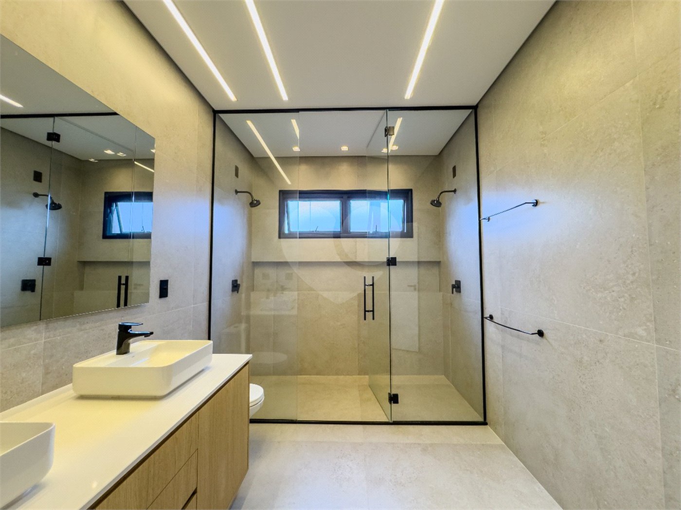 Casa à venda com 3 suítes no condomínio Residencial Helvétia Park, Indaiatuba - SP