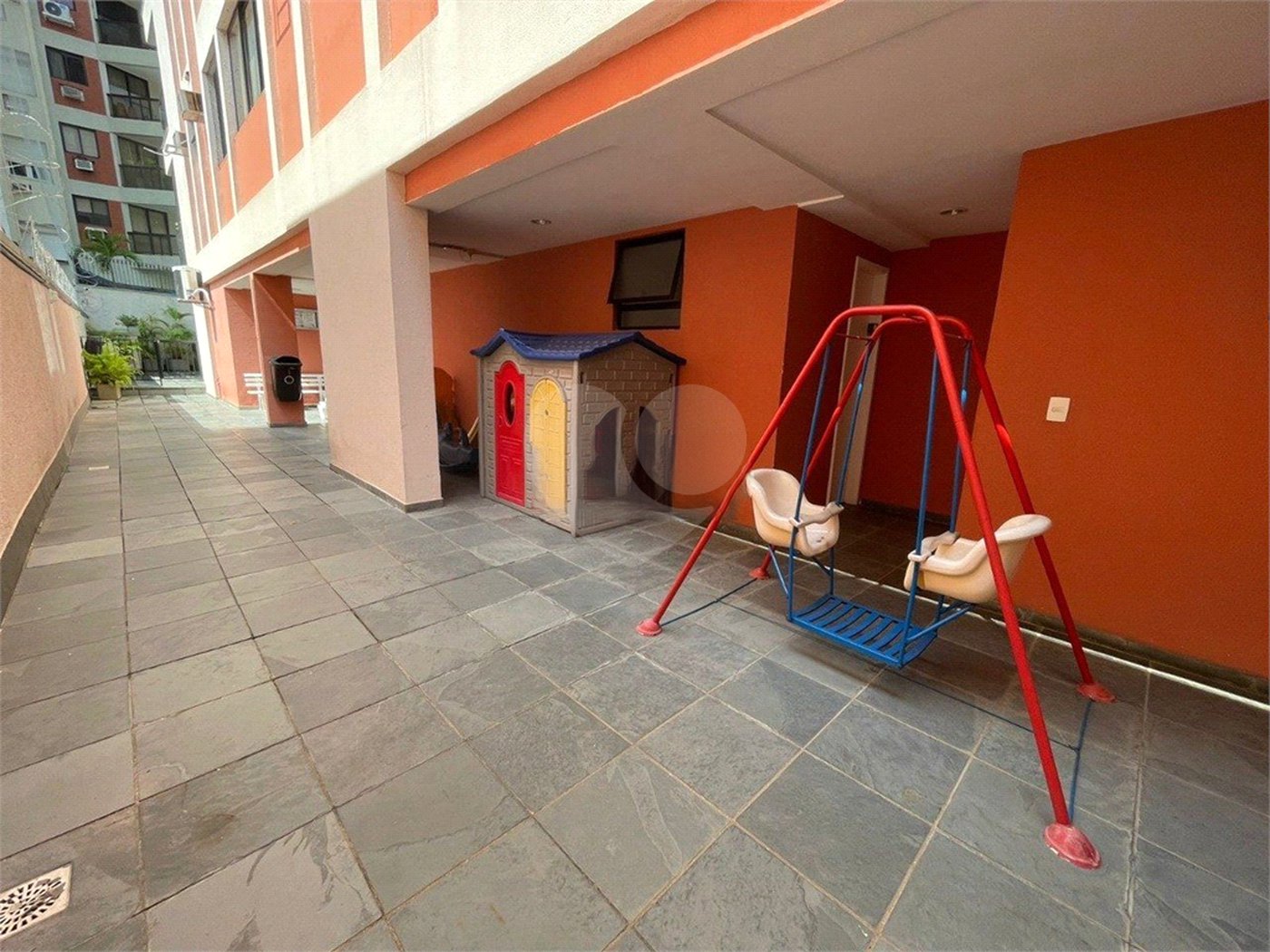 Apartamento à venda com 2 quartos, sendo 1 suíte, em Humaitá, Rio de Janeiro, RJ