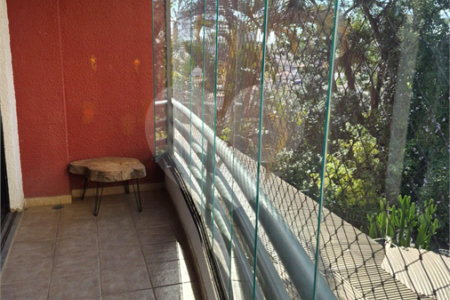 Apartamento à venda com 3 quartos, sendo 1 suíte,  em Cidade São Francisco, São Paulo, SP