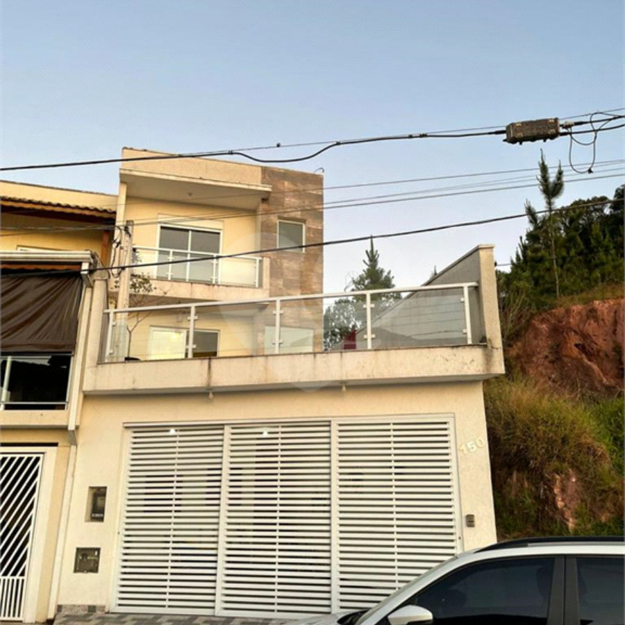 Casa à venda com 3 suítes no condomínio Residencial Rubi, Mogi das Cruzes - SP