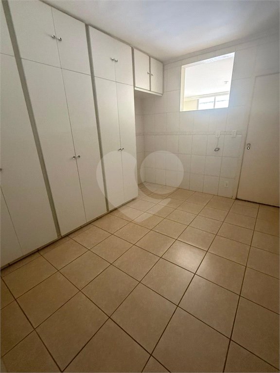 Apartamento à venda com 3 quartos, sendo 1 suíte, no Centro, Ribeirão Preto, SP
