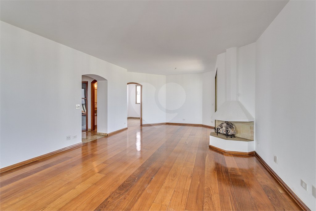 Apartamento à venda com 2 quartos, sendo 1 suíte, em Campo Belo, São Paulo, SP