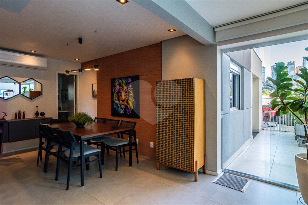 Apartamento à venda com 2 quartos, sendo 1 suíte, em Chácara Santo Antônio (zona Sul), São Paulo, SP