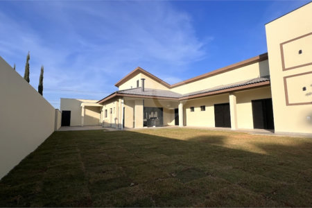 Casa à venda com 3 suítes no condomínio Village Ipanema 1, Araçoiaba da Serra - SP