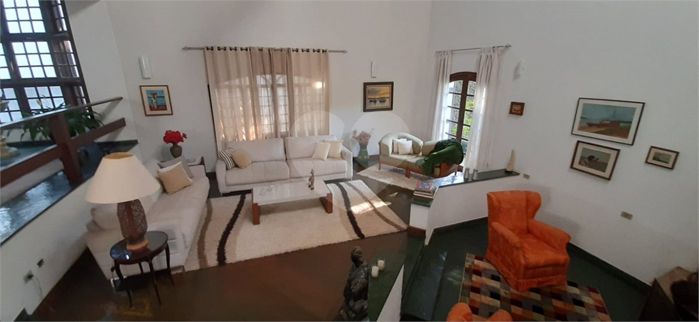 Casa à venda com 3 quartos, sendo 1 suíte, no condomínio Sausalito, Mairiporã - SP