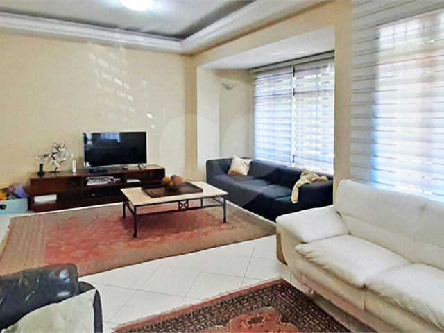 Casa à venda com 4 quartos, sendo 2 suítes,  em Planalto Paulista, São Paulo, SP