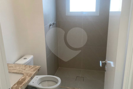 Apartamento à venda com 2 suítes em Santo Amaro, São Paulo, SP