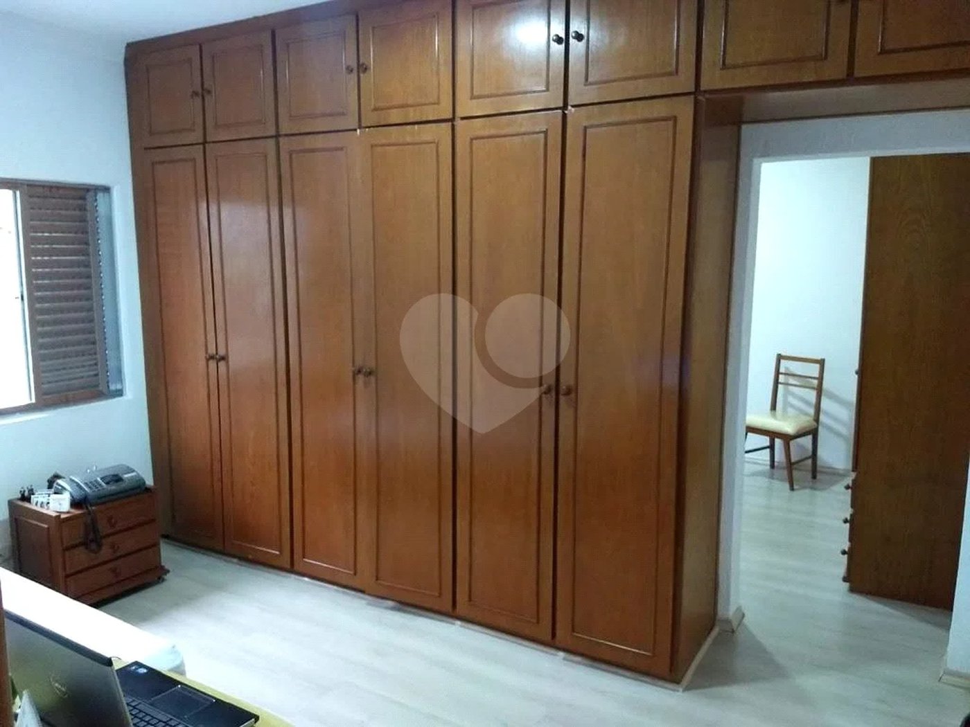 CASA TÉRREA À VENDA NA MOOCA - COM PORTEIRA FECHADA.