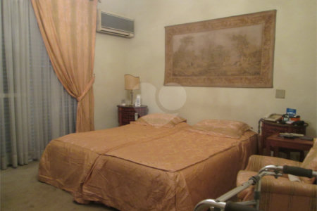 Casa à venda com 4 quartos, sendo 2 suítes, em Jardim Guedala, São Paulo, SP