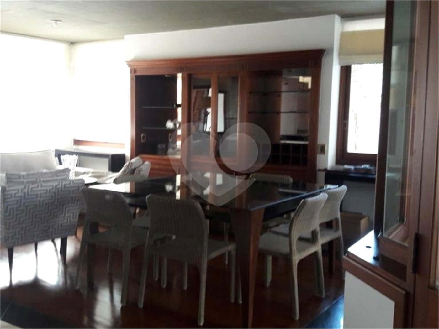 Sobrado à venda com 3 suítes em Tremembé, São Paulo, SP