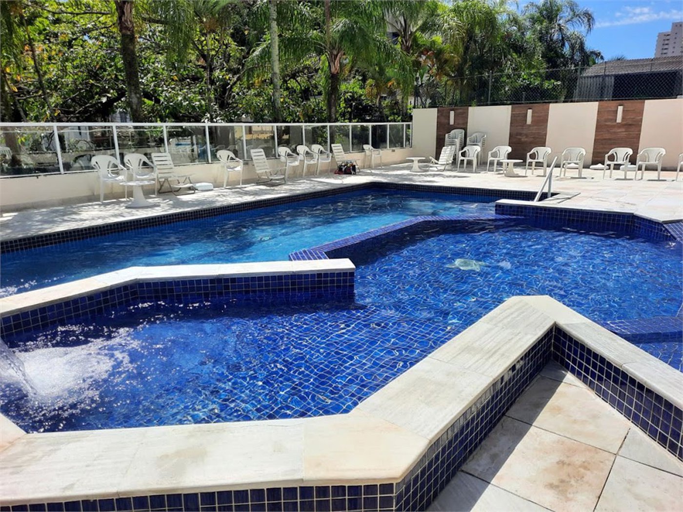 Apartamento com 2 dormitórios à venda, 65 m² por R$ 424.000,00 - Vila Júlia - Guarujá/SP