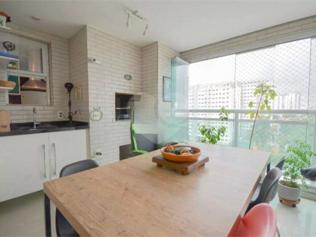 Apartamento à venda com 3 quartos, sendo 1 suíte,  em Granja Julieta, São Paulo, SP