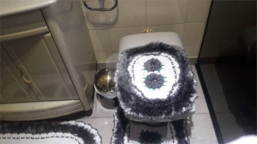 Sobrado à venda com 3 quartos, sendo 1 suíte, em Vila Milton, Guarulhos, SP