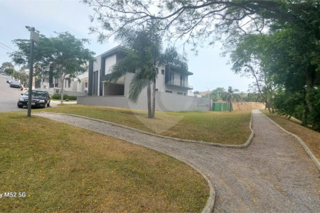 Casa à venda com 4 suítes no condomínio Residencial San Vitale, Bragança Paulista - SP