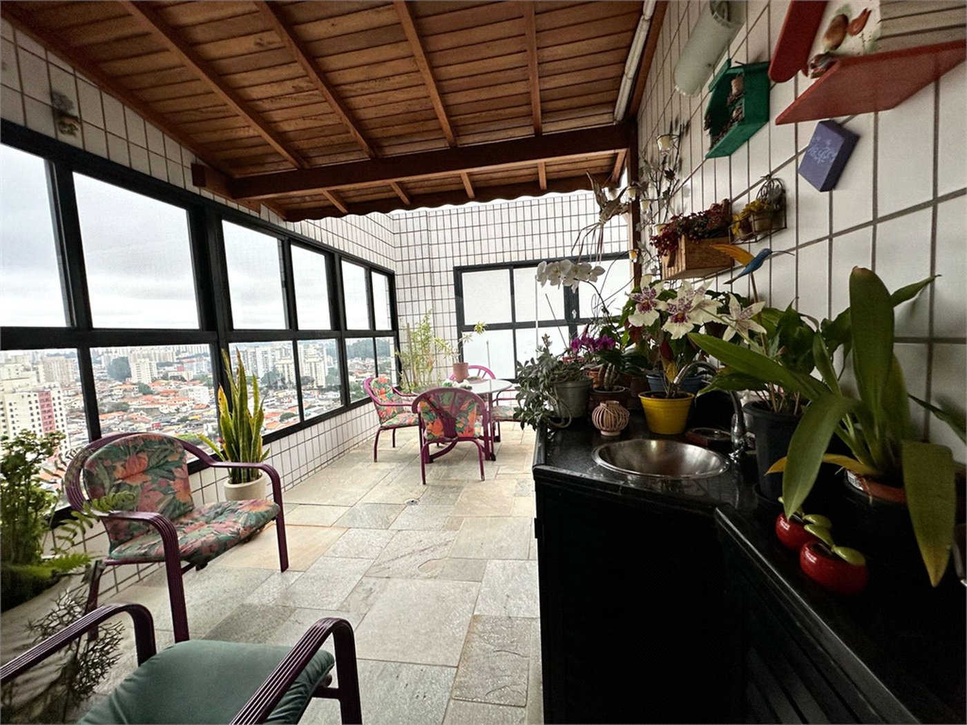 Cobertura à venda com 3 quartos, sendo 1 suíte, em Lar São Paulo, São Paulo, SP