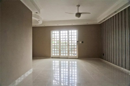 Casa para alugar com 211m², 3 quartos Sem Vaga -Vila Boaçava - São Paulo