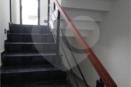 Casa à venda ou para alugar com 5 quartos, sendo 3 suítes, no condomínio Figueira Garden, Atibaia - SP
