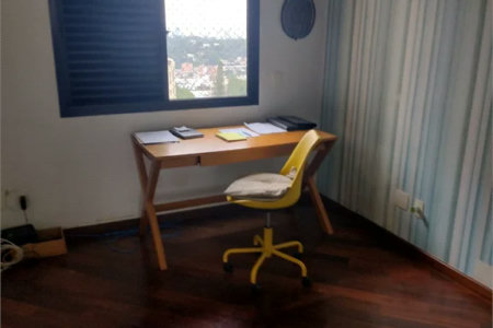 Apartamento à venda com 3 suítes em Vila Suzana, São Paulo, SP