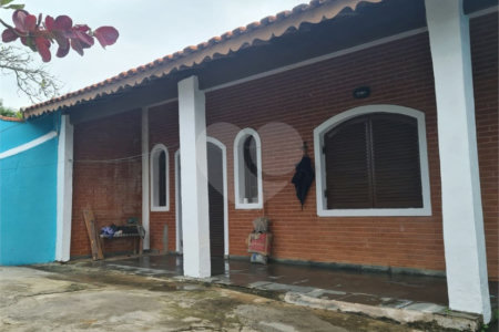 Casa à venda com 2 quartos, sendo 1 suíte, em Gaivota, Itanhaém, SP