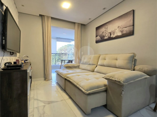 Apartamento à venda com 3 quartos, sendo 1 suíte,  em Vila Guilherme, São Paulo, SP