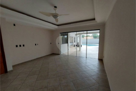 Casa à venda com 4 suítes no condomínio Reserva Colonial, Valinhos - SP