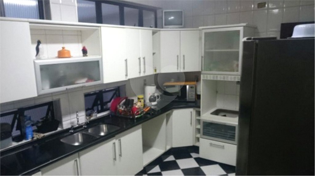Sobrado à venda com 5 quartos, sendo 2 suítes, em Brooklin Paulista, São Paulo, SP