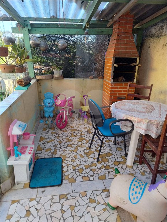 Casa à venda com 3 quartos, sendo 2 suítes, no Centro (mailasqui), São Roque, SP