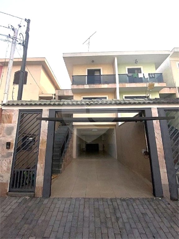 Sobrado à venda com 3 quartos, sendo 1 suíte, em Vila Nivi, São Paulo, SP