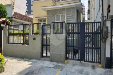 Casa à venda com 4 quartos, sendo 1 suíte, em Andaraí, Rio de Janeiro, RJ