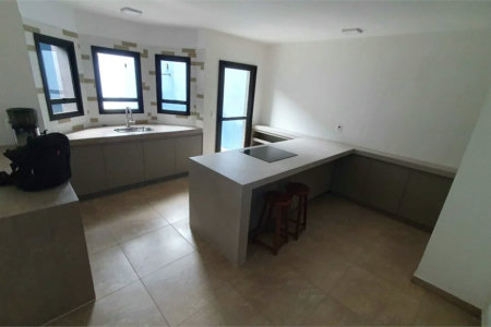 Casa à venda com 3 suítes em Jardim Londrina, São Paulo, SP