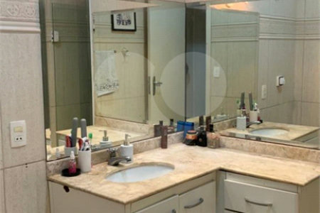 Casa Térrea à venda com 3 quartos em Quarta Parada, São Paulo, SP