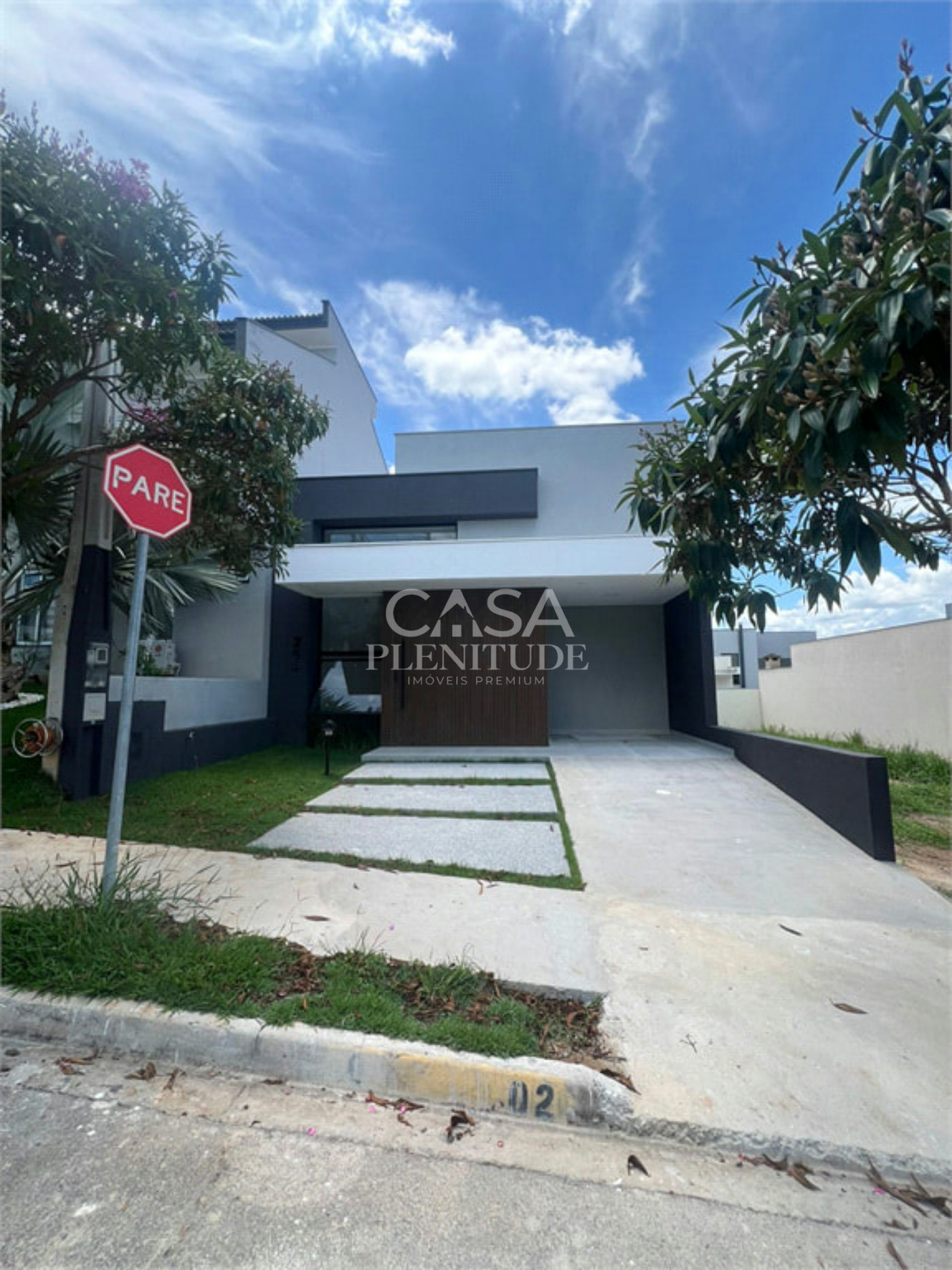 Casa em condomínio à venda com 3 quartos, sendo 1 suíte, em Cajuru do Sul, Sorocaba, SP