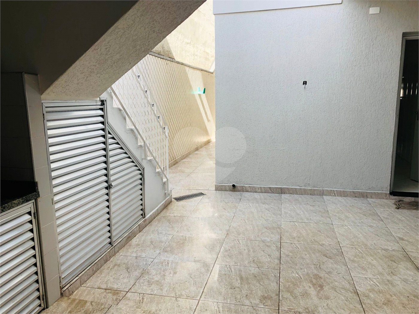 Sobrado à venda com 4 quartos em Parque Edu Chaves, São Paulo, SP