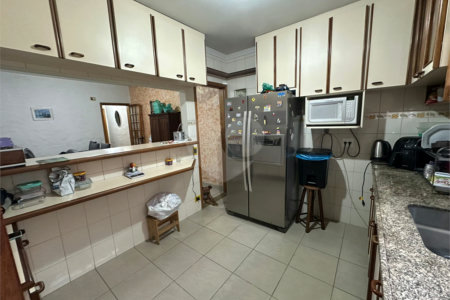 Sobrado à venda com 3 quartos, sendo 1 suíte,  em Jardim Prudência, São Paulo, SP