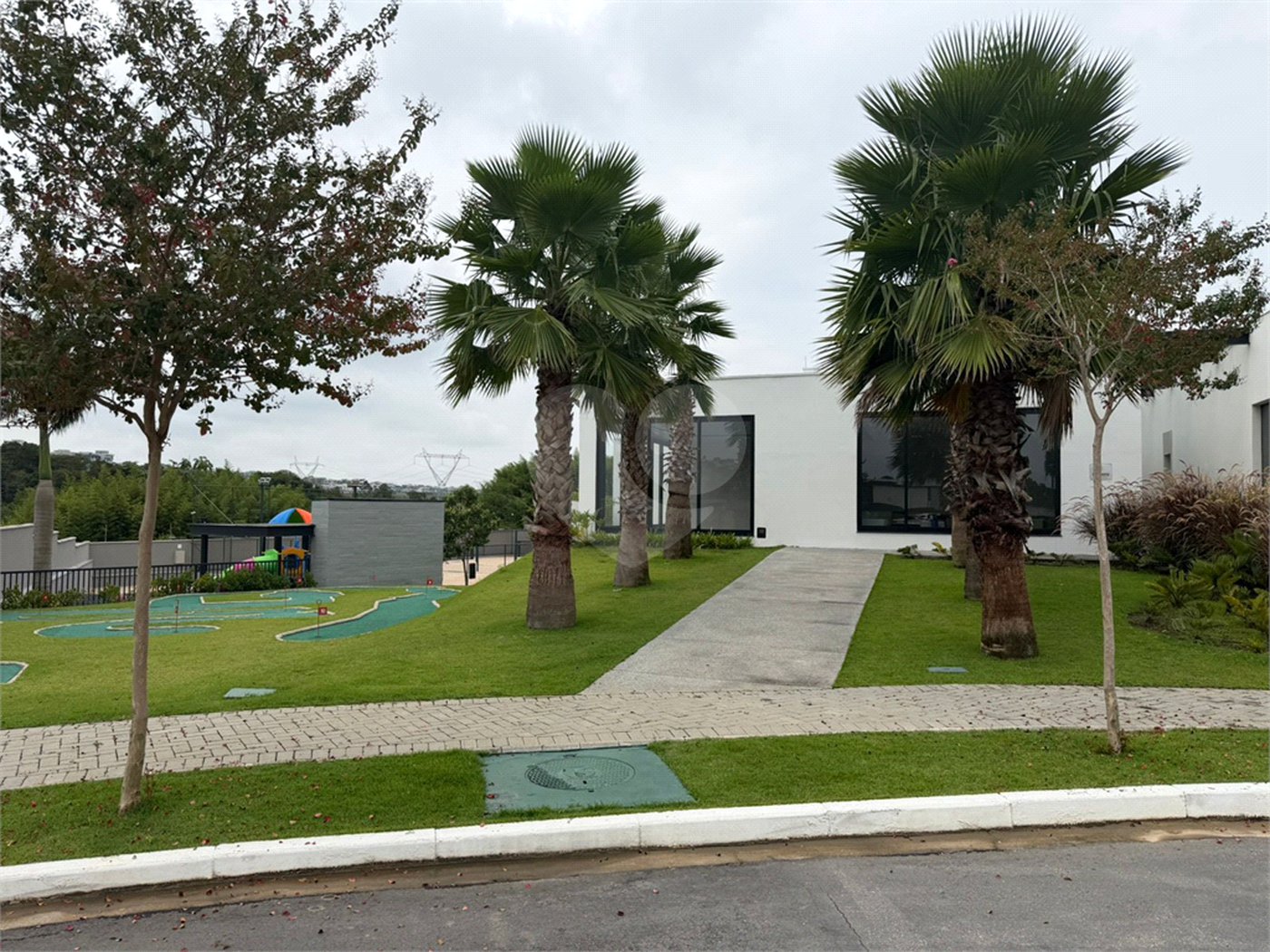 Terreno à venda no condomínio Jardim das Nações, São José dos Campos - SP