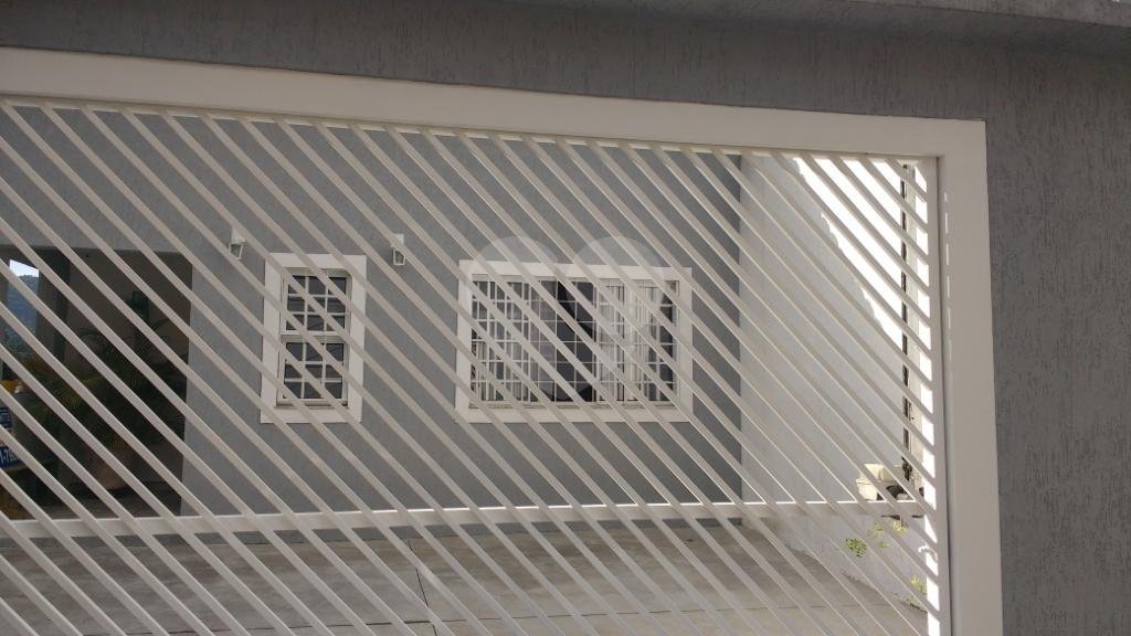 Sobrado à venda com 3 quartos, sendo 1 suíte, em Tremembé, São Paulo, SP