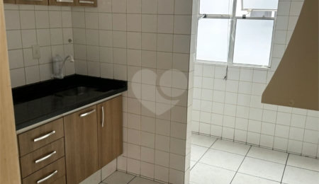Casa à venda com 3 quartos, sendo 1 suíte,  no condomínio Residencial Vera Lucia, Sorocaba - SP