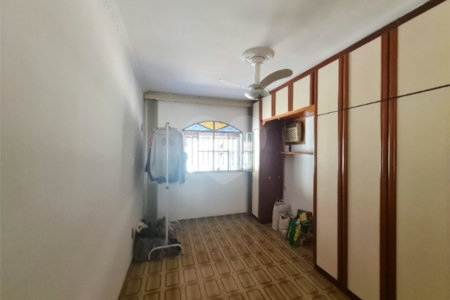 Casa à venda com 4 quartos, sendo 1 suíte, em Campo Grande, Rio de Janeiro, RJ