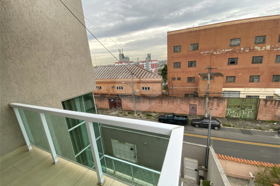 Sobrado à venda com 3 quartos, sendo 1 suíte,  em Jardim Vila Galvão, Guarulhos, SP