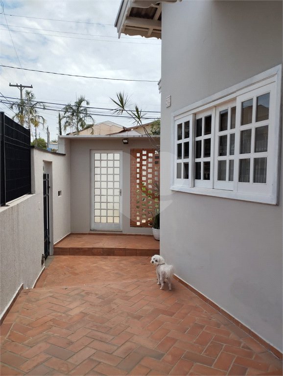 Casa à venda com 3 quartos, sendo 1 suíte, em Jardim das Palmeiras, Valinhos, SP