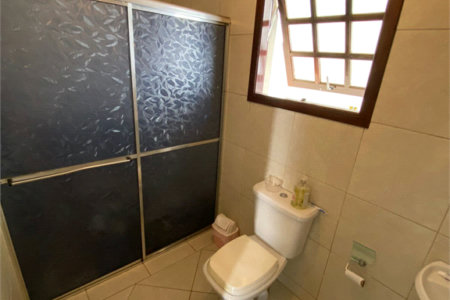 Sobrado à venda com 5 suítes em Jardim dos Ipês, Suzano, SP