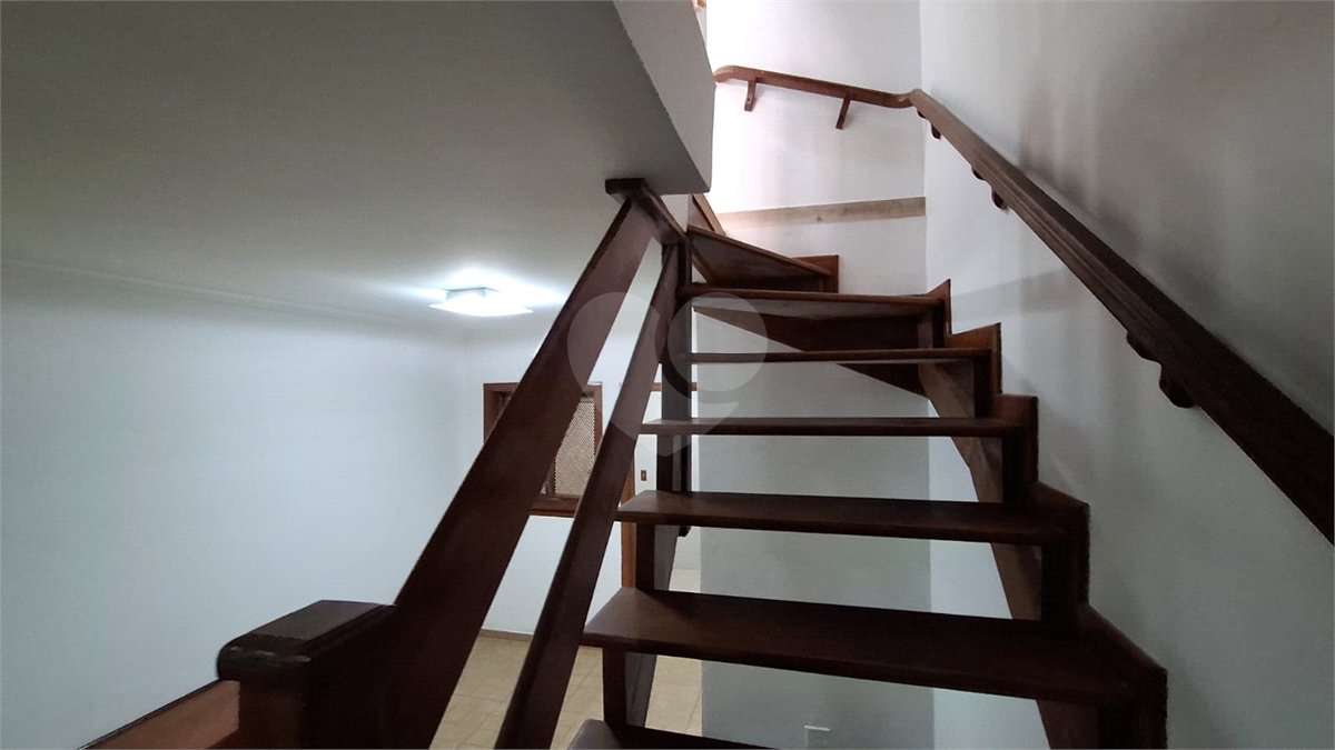 Casa à venda com 2 suítes no condomínio Village Palmas, São Paulo - SP