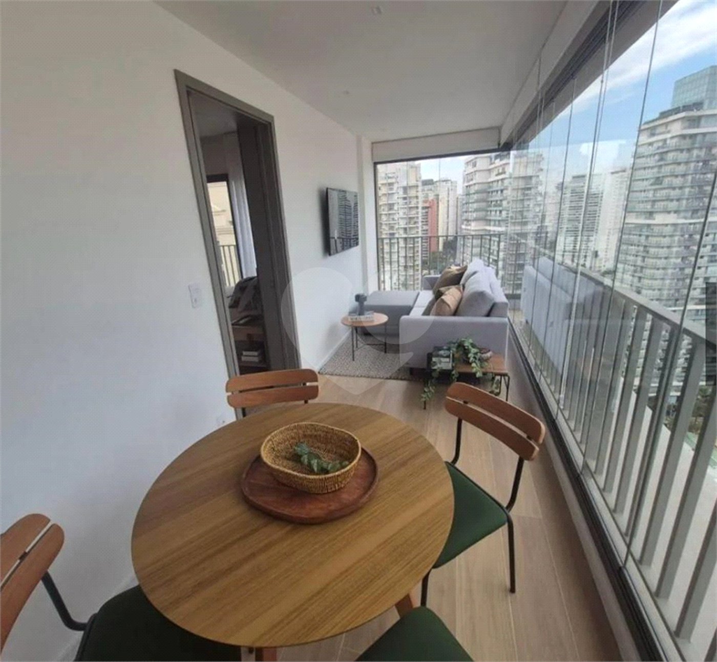 Apartamento para alugar com 1 suíte em Vila Nova Conceição, São Paulo, SP