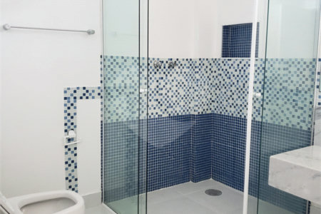Casa à venda com 4 quartos, sendo 1 suíte,  em Vila Oliveira, Mogi das Cruzes, SP