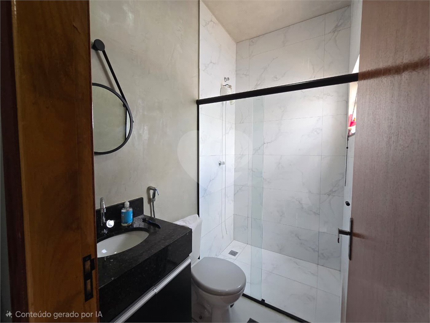 Casa à venda com 3 quartos, sendo 2 suítes,  no condomínio Residencial Marina, Itapetininga - SP
