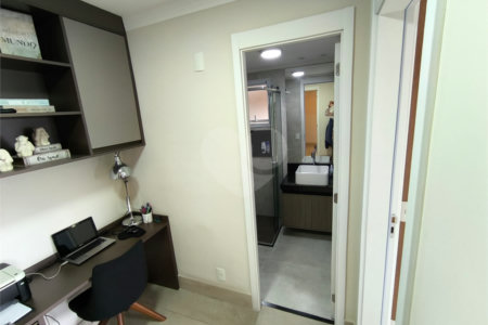 Apartamento à venda com 3 quartos, sendo 1 suíte, em Jardim Vazani, São Paulo, SP